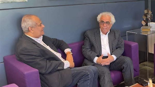 شطارة يلتقي المدير العام لمعهد العالم العربي الفرنسي في فرنسا