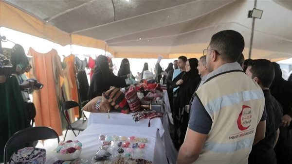 الهلال الأحمر الإماراتي يدشن المعرض الـ 4 للأسر المنتجة بالمكلا