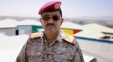 وزير الدفاع يشيد بأداء الأجهزة الأمنية لتأمين المتظاهرين في عدن