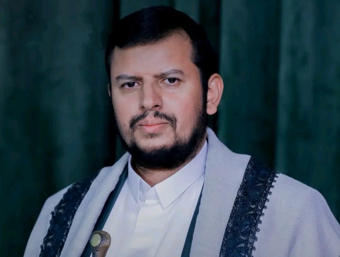 أول تصريحات لزعيم لمليشيا الحوثي بعد الهجوم الإسرائيلي على الحُديدة.. ماذا قال؟