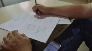 ضبط 3 طلاب أثناء محاولة الغش الإلكتروني بامتحانات الثانوية العامة 2024