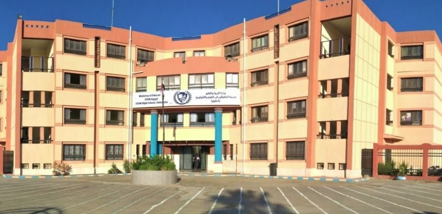 «التعليم» تعلن رابط التقديم لمدرسة المتفوقين بعين شمس