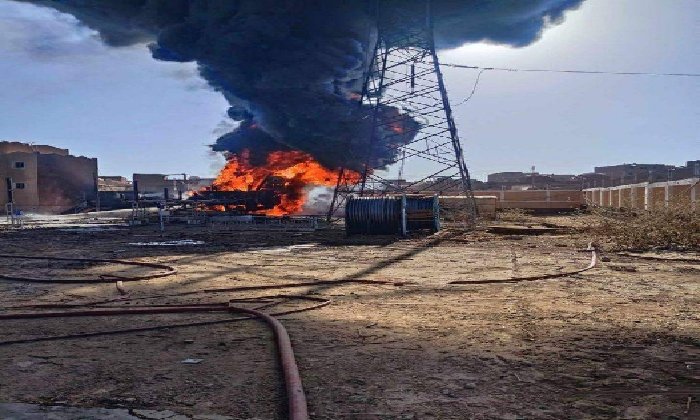 السيطرة على حريق محول بمحطة كهرباء في أسوان