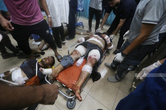 3 شهداء في قصف منزل بمخيم النصيرات وسط قطاع غزة