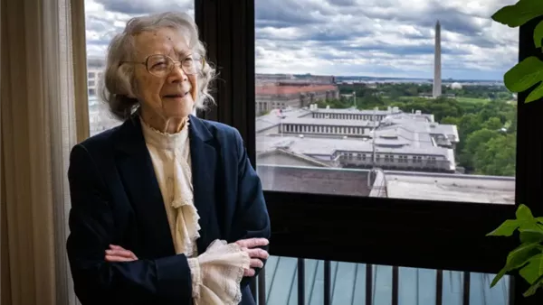 عمرها 97 عاماً.. قاضية أميركية تخسر دعوى تستهدف عودتها للعمل